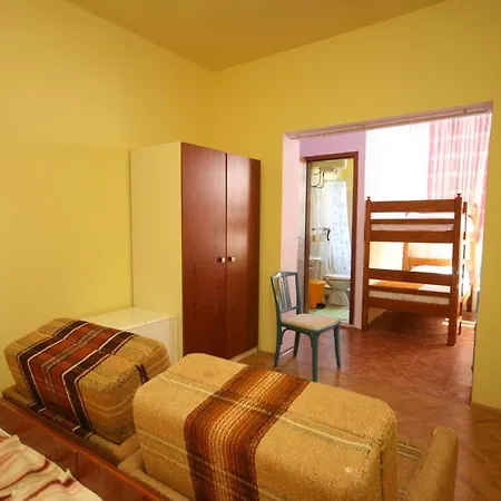 Affittacamere Quadruple Starigrad 6637i